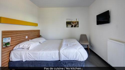 2 bedrooms, 4 beds