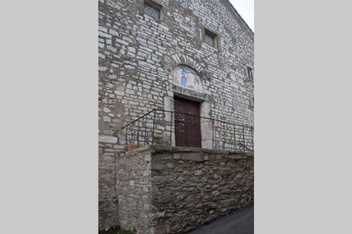 LA PIETRA UMBRA di Benedetta & Bros in Porchiano del Monte