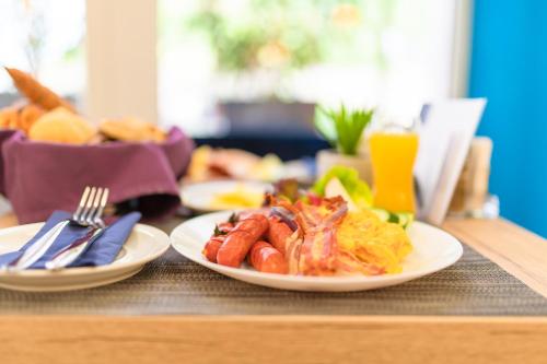 Impulso Fashion Hotel - image 8