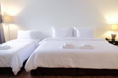 Room, family, 3 beds