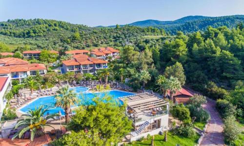 Poseidon Hotel Sea Resort in Chalkidiki