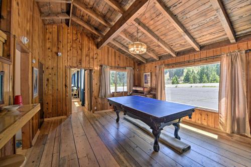 Secluded Mtn Home with Large Deck Fireplace! - main image