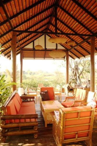 Balcony/terrace, KuadKhonThoe Pai Cottage in Thung Yao