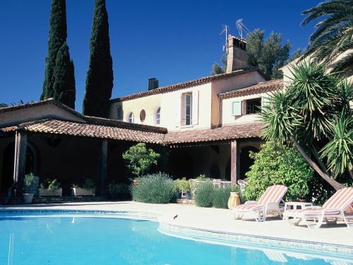 Chateau Maravenne - Accommodation - La Londe-les-Maures