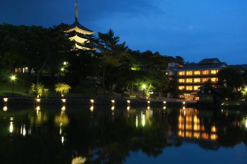 Sarusawaike Yoshidaya - Accommodation - Nara