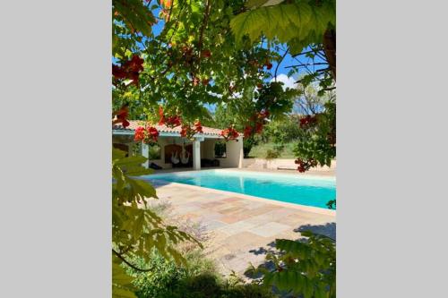 Maison Saraphina in Cruzy