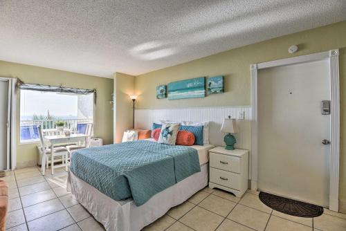 Waterfront Daytona Beach Studio with Pool Access - main image