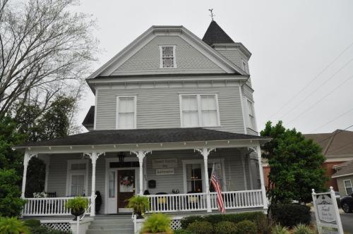 Trowell Historic Inn Jesup