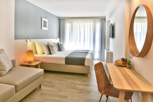 iHotel Sunny Beach - image 13