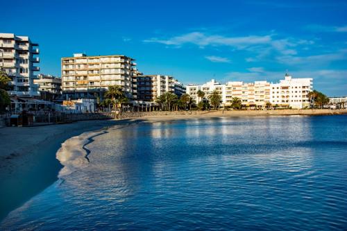 Hostal Santa Eulalia Room Type - Standard Double or Twin Room with Balcony