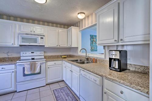 Palmetto Dunes Beach Villa with Resort Amenities - image 3