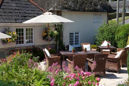 Yalbury Cottage - image 10