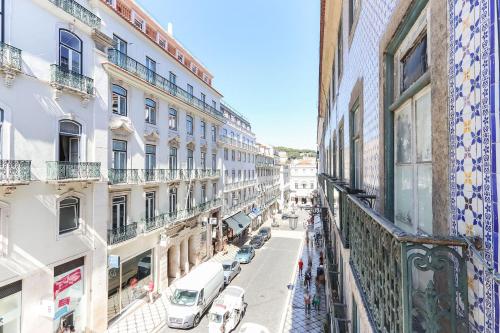 Modern Chiado by Homing