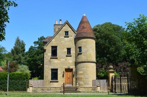 East Lodge