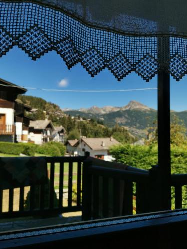 Casa con giardino a Torgnon gîte à louer Antey St Andre