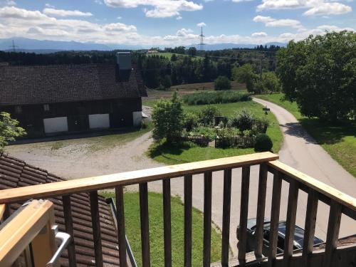 Viesnīcas āriene, Ferienwohnung mit Alpenblick in Antdorf