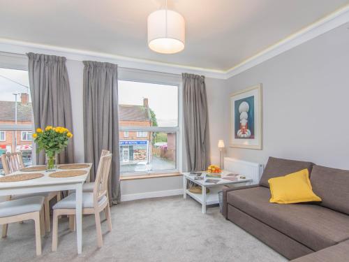 Fab Apartment photo 4