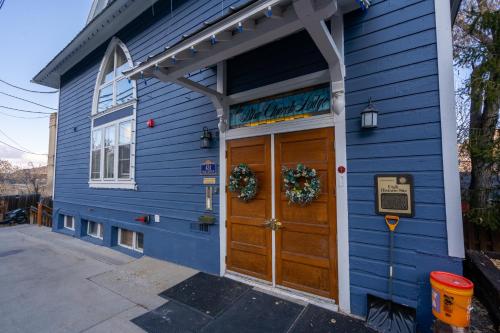 The Blue Church Lodge - main image