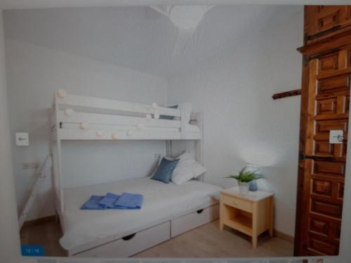  Appartement avec vue magnifique sur le lac de Sant Maurici, PASS in Empuriabrava