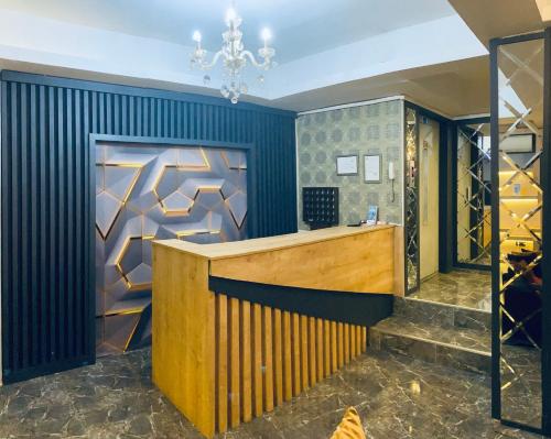 Orange Airport Hotel - image 10