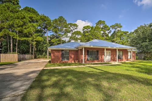 Updated Gulf Coast Home with Yard - Walk to Beach - image 2