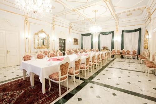Restaurant, Pannonia Hotel in Sopron