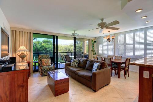 Kihei Surfside #314 by Ali'i Resorts - image 3