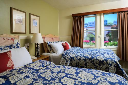 Marina Motel - image 3