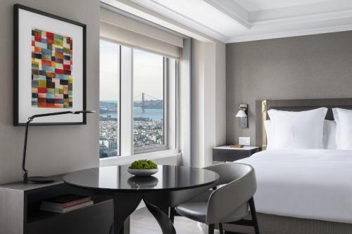 Four Seasons Hotel San Francisco at Embarcadero - image 6