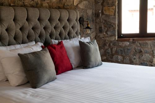 264932341 Villa Toscana ValQuirico Lofts & Suites Hotel Boutique
