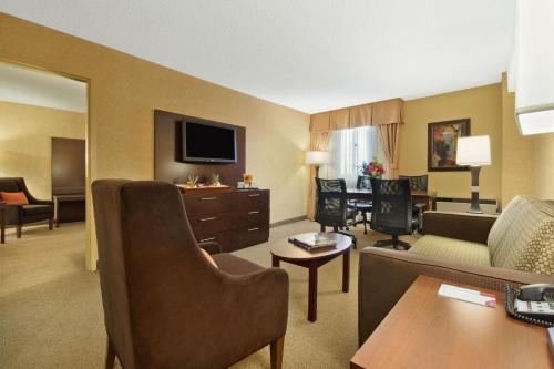 Crowne Plaza Denver International Airport, an IHG Hotel