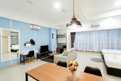 Revo Pavilion Bukit Jalil by Ody Suites - image 3