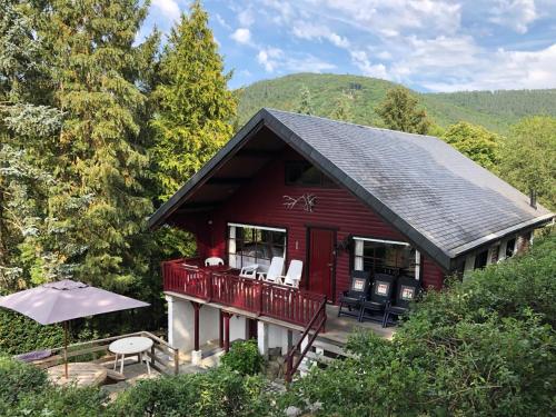 B&B Stavelot - Chalet Grand Coo - Bed and Breakfast Stavelot