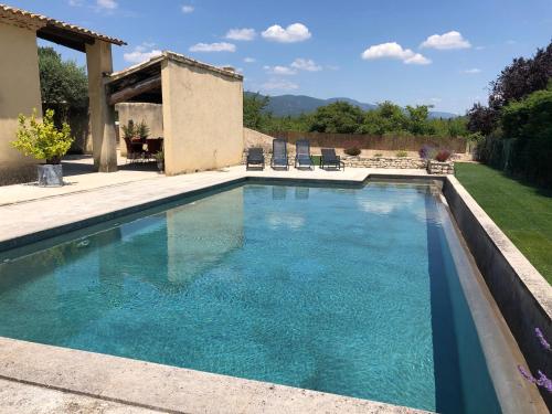 Villa dans le LUBERON à 2 km de LOURMARIN - Location saisonnière - Lauris