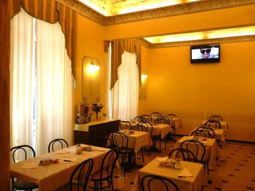 Restaurant, Hotel Cambridge in Rome