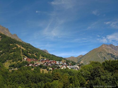 Vaujany Locations - Cochette I Apt 14 - image 4