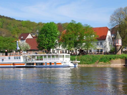 Zum Weserdampfschiff - Hotel - Bad Karlshafen