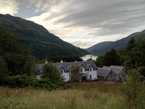 Whistlefield Inn - Accommodation - Dunoon