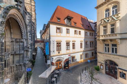 Hotel Cerny Slon, Praga