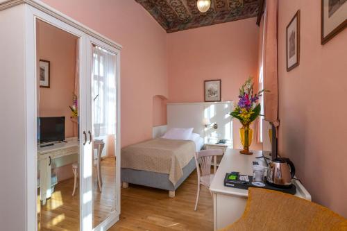Hotel Cerny Slon, Praha (fotografie 8)