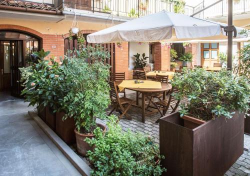 艾尔波特刚酒店