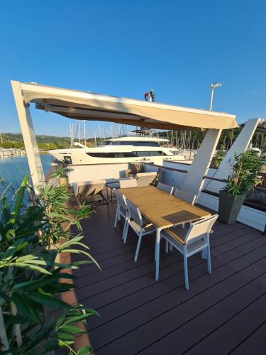 Marina Seahouse Brina – Portoroz, MO