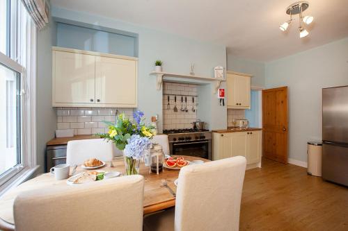 Clarence Cottage Clarence Cottage