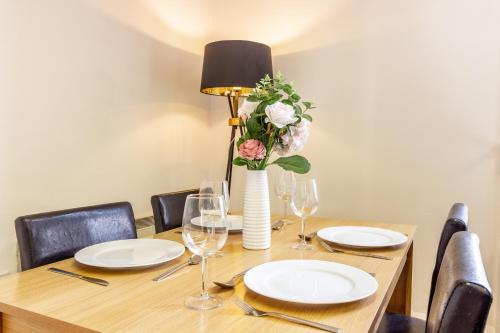 Club Chambers Malvern - Guest Homes - image 5