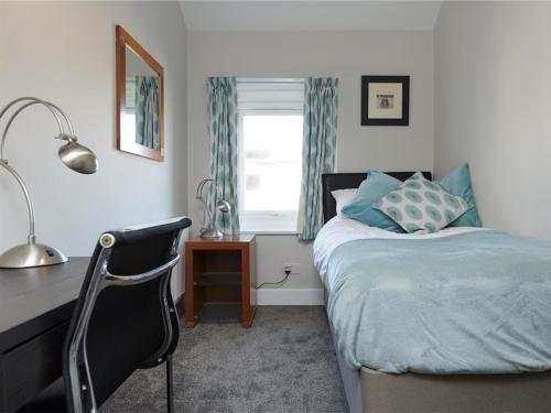 Single room, small