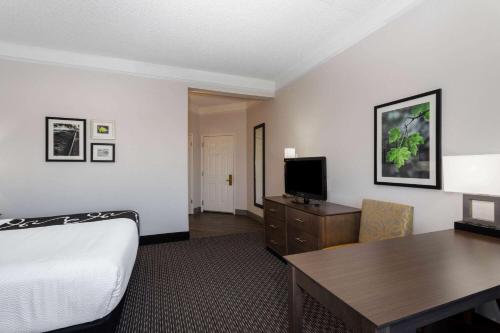 La Quinta Inn & Suites by Wyndham Denver Boulder - Louisville