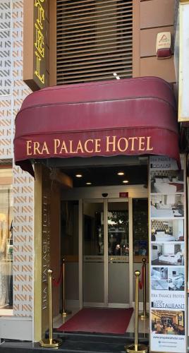 Era Palace Hotel - image 11