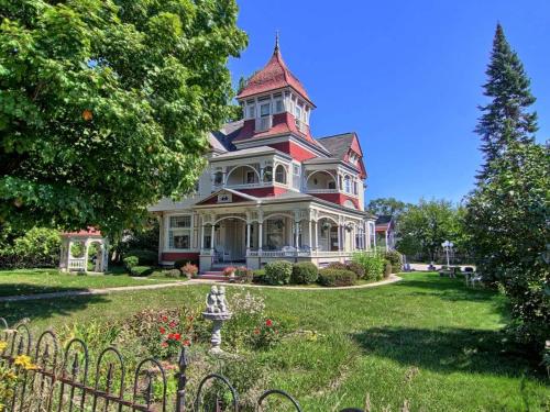 Grand Victorian B&B Inn - main image