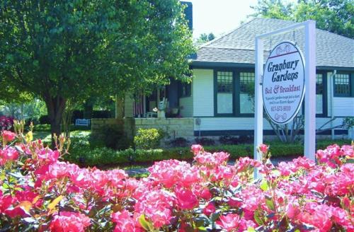 Granbury Gardens Bed and Breakfast in Granbury, USA