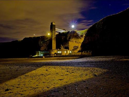 The Grotto - Accommodation - South Shields